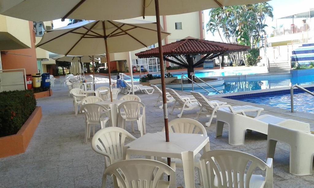 Caldas Novas - Go - Apartamento Parque Das Aguas Quentes Bloco 1 - Em Frente Clube Prive Екстериор снимка